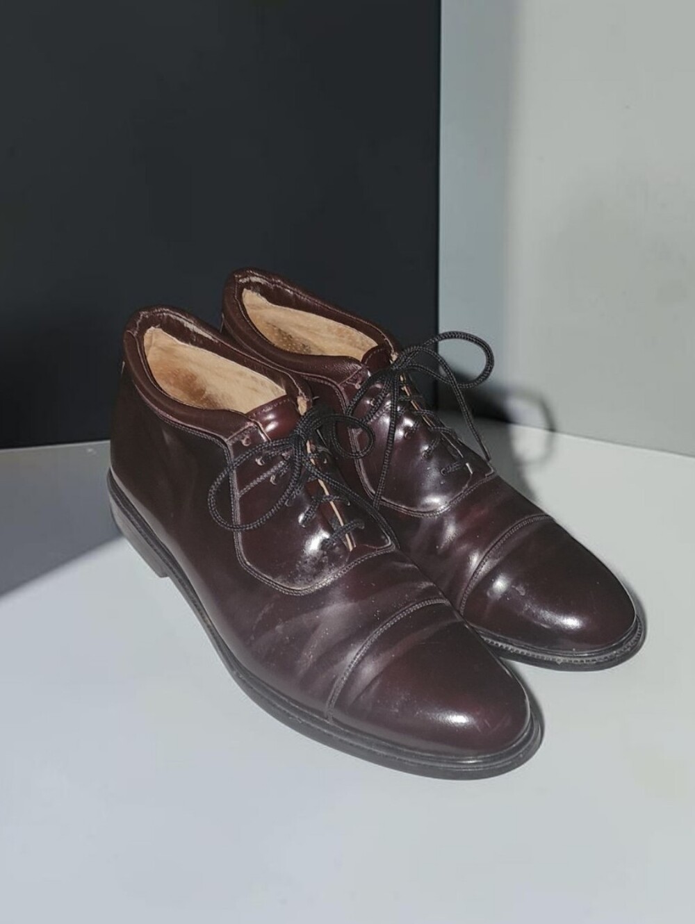 Men Vintage Leather Burgundy Ankle Booties Oxfords By Stuart McGuire size 9.5D.